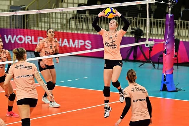 Osasco São Cristóvão Saúde enfrenta o Sesi Bauru no último jogo do ano na Superliga 25/26