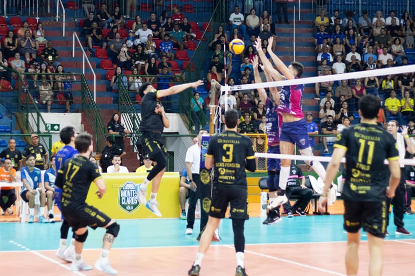 Disputa pelo título afunila com a definição das quartas de final na Superliga B masculina