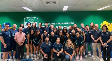 Em parceria entre CBV e COB, seleção feminina sub-17 realiza avaliações físicas no Centro Olímpico Maria Lenk