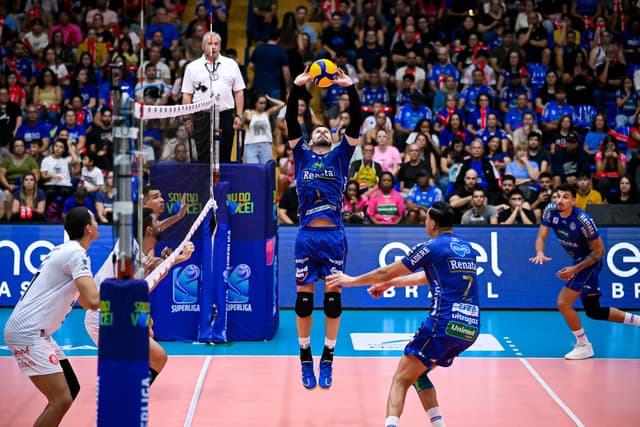 De virada, Vôlei Renata derrota Guarulhos no Ginásio do Taquaral