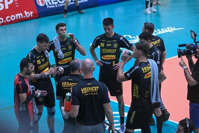 Vedacit Vôlei Guarulhos encara o Vôlei Renata em Campinas neste domingo, 16