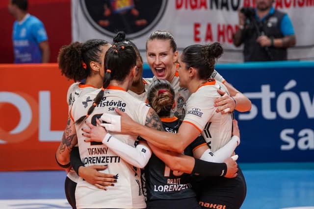 Osasco São Cristóvão Saúde derrota o Batavo Mackenzie e segue na briga pela ponta da Superliga