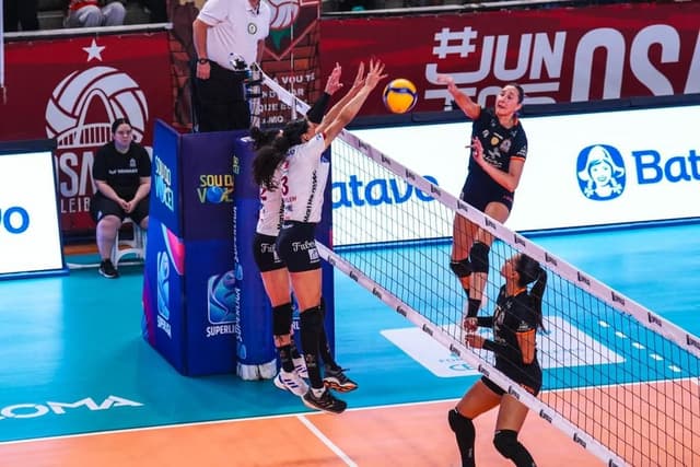 Osasco São Cristóvão Saúde conquista quarta vitória e segue invicto na Superliga