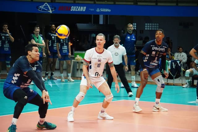 Suzano Vôlei arranca ponto do líder e garante vaga nos playoffs da Superliga
