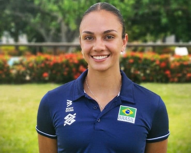 JuliaLawrenz (1).jpeg