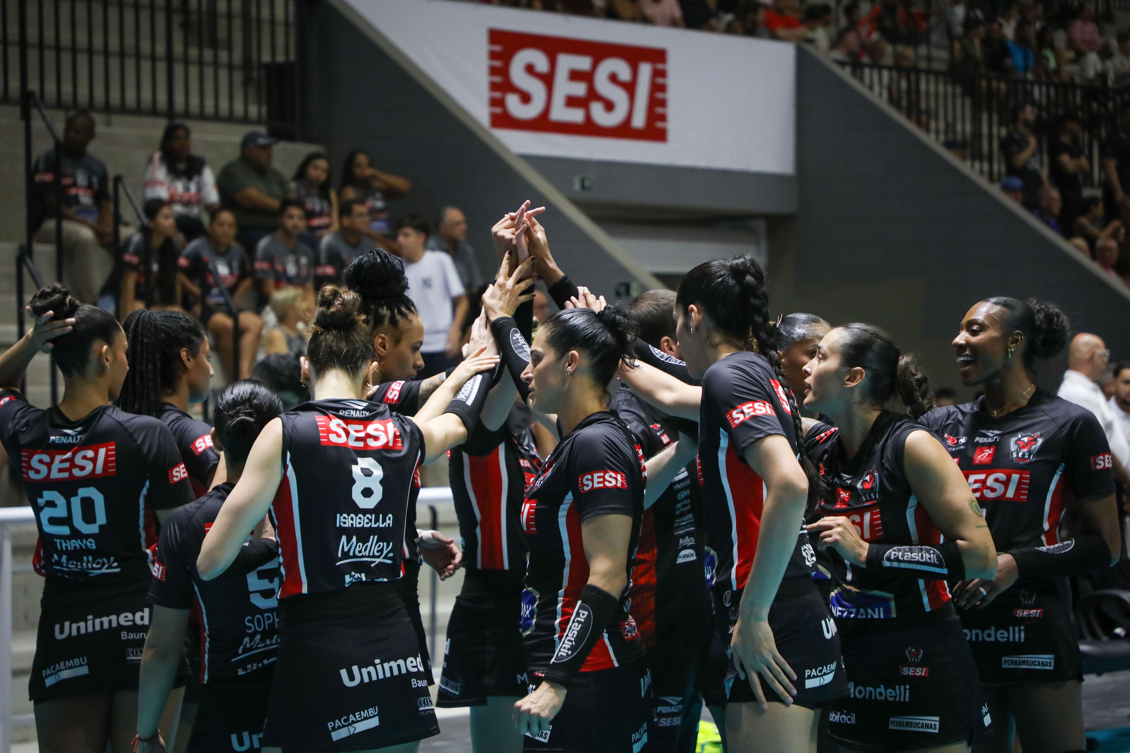 Sesi Vôlei Bauru enfrenta Dentil Praia Clube na Superliga (Foto - Felipe Wiira - Sesi-SP) (1).jpg