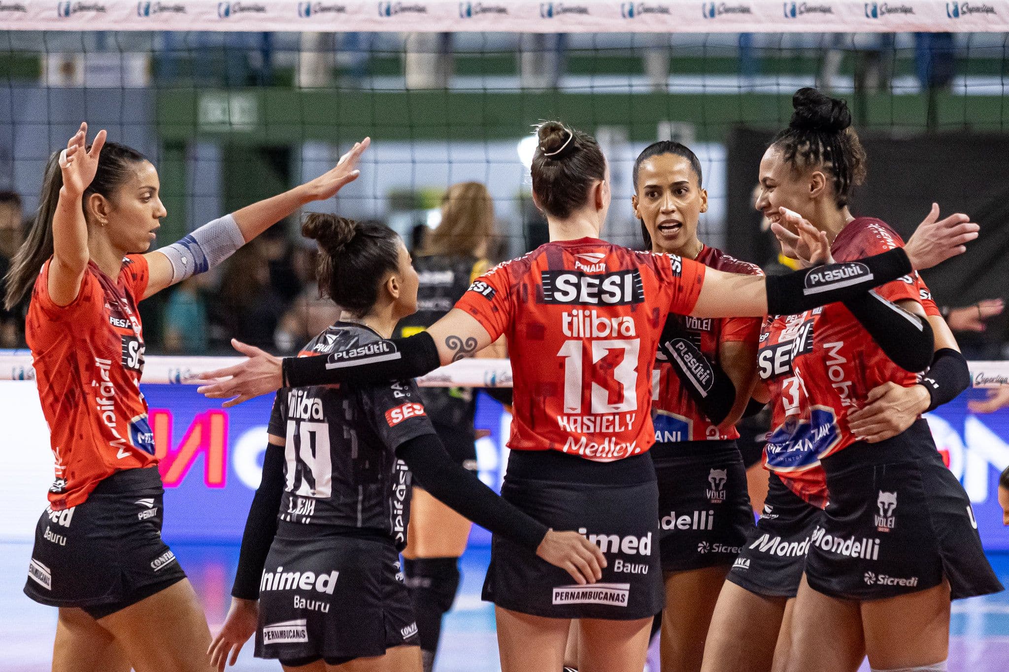 Sesi Vôlei Bauru recebe Gerdau Minas pela Superliga (Foto - Bruno Cunha - Praia Clube) (2).jpg