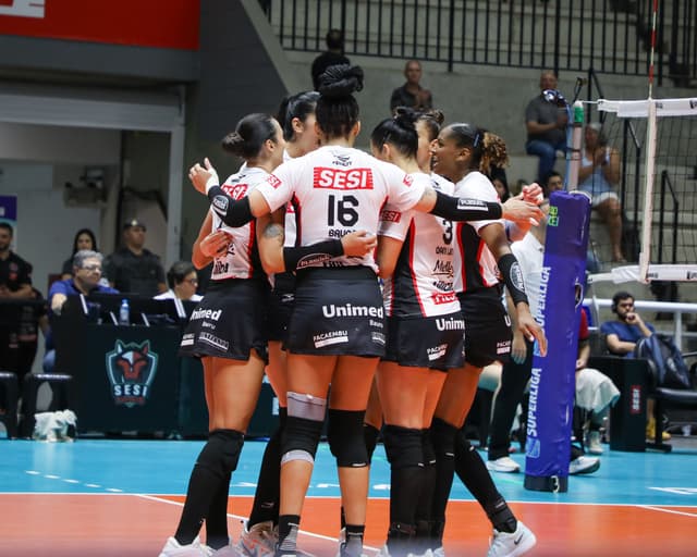 Em busca do G4, Sesi Vôlei Bauru recebe Sesc RJ Flamengo na Superliga 25-26
