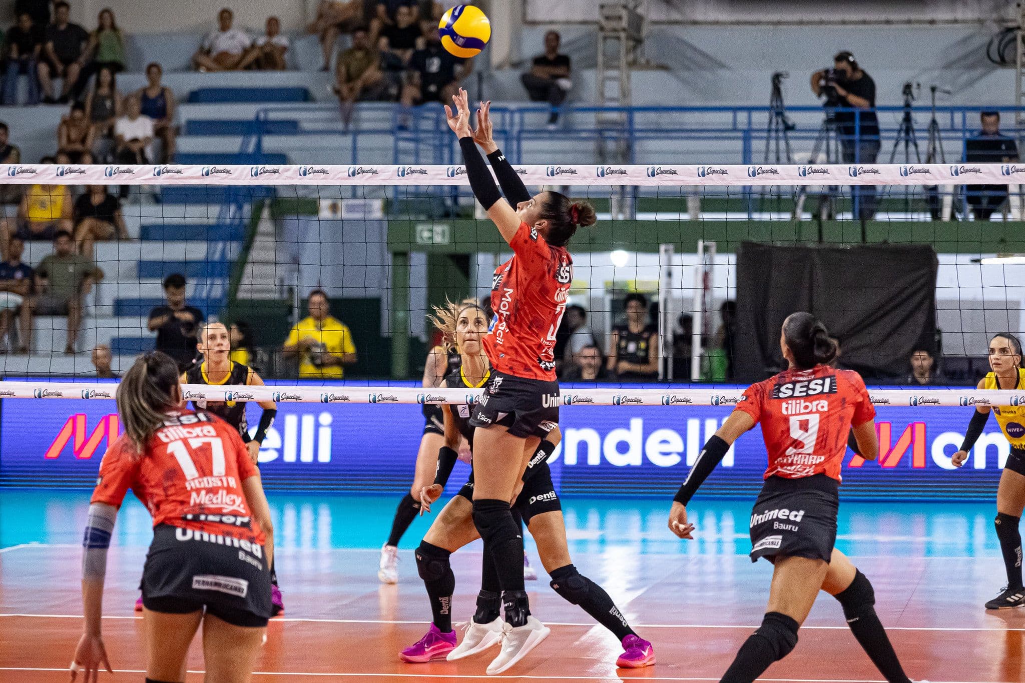 Sesi Vôlei Bauru sofre derrota contra o Dentil Praia Clube na Superliga (Foto - Bruno Cunha - Dentil Praia Clube) (1).jpg
