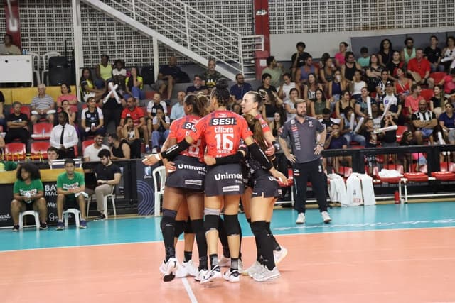 Sesi Vôlei Bauru é superado pelo Batavo Mackenzie na Superliga 2024/2025