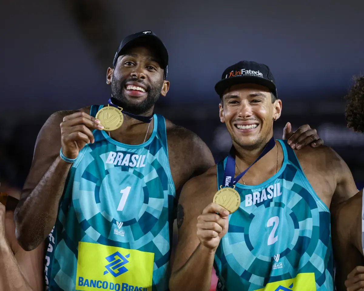 evandro e arthur campeões em joao pessoa.webp