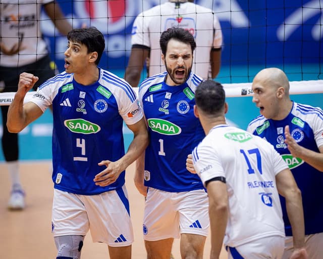 Sada Cruzeiro visita Guarulhos nesta segunda, às 18h30, para fechar o 1° turno da Superliga