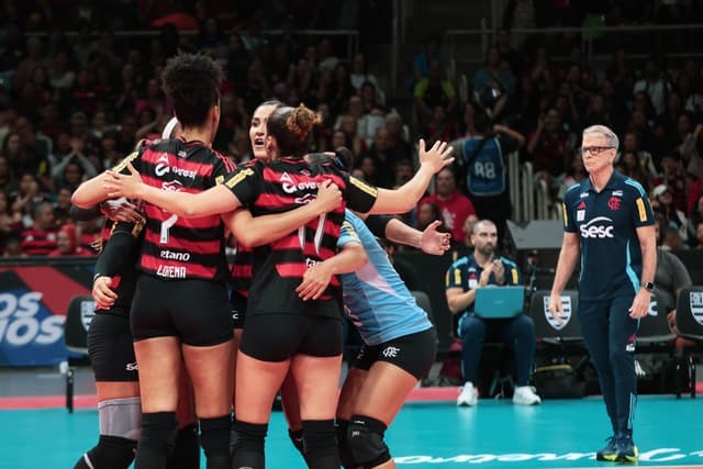Sesc RJ Flamengo vence o Dentil Praia Clube em noite de festa no Maracanãzinho