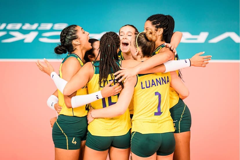 Seleção feminina sub-19 vence República Dominicana em estreia no Campeonato mundial da categoria